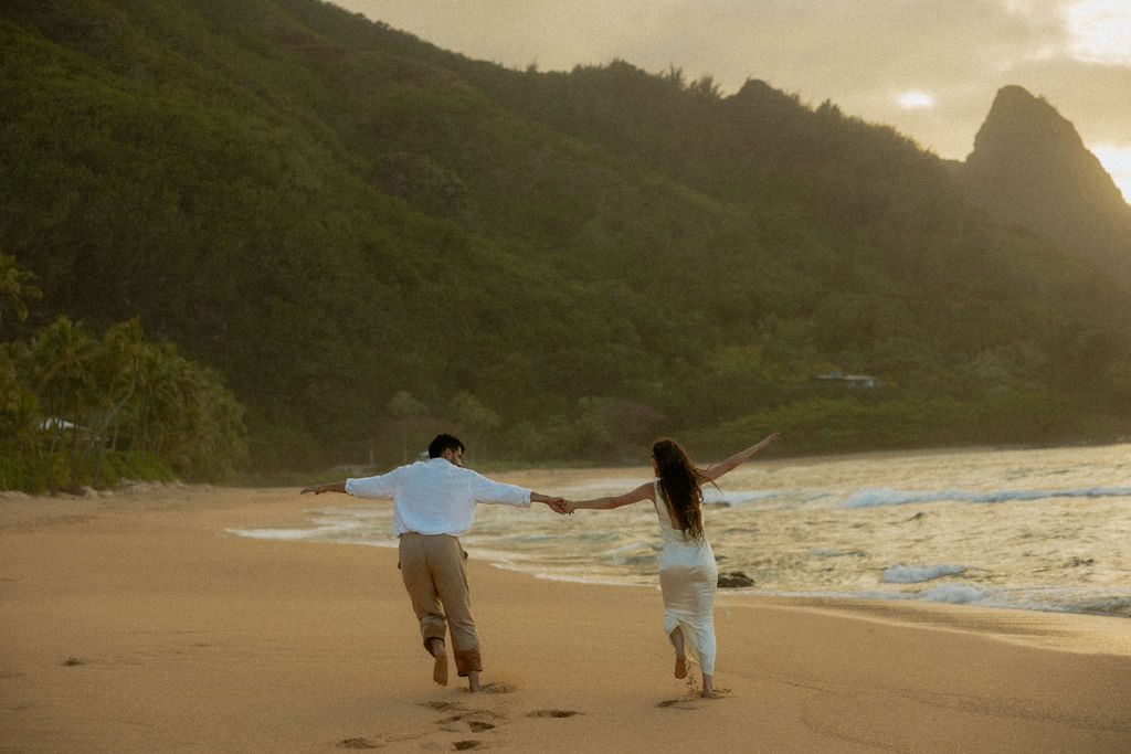 tunnels beach elopement21