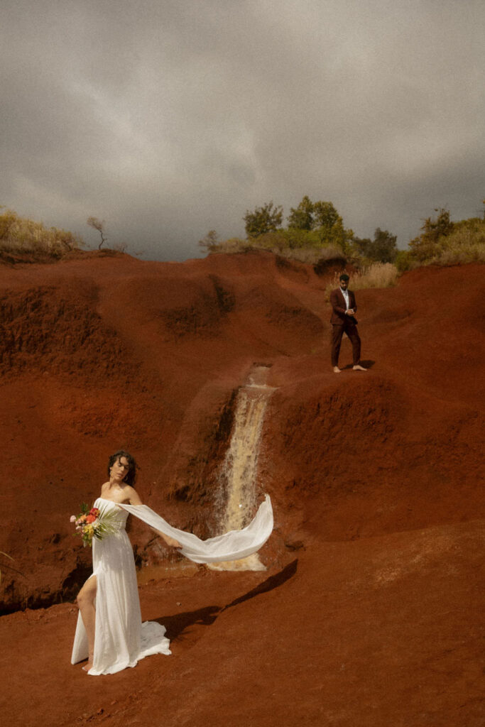 red dirt waterfall elopement21