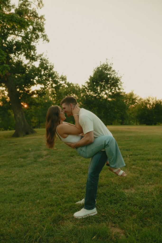 forest park engagement photos32